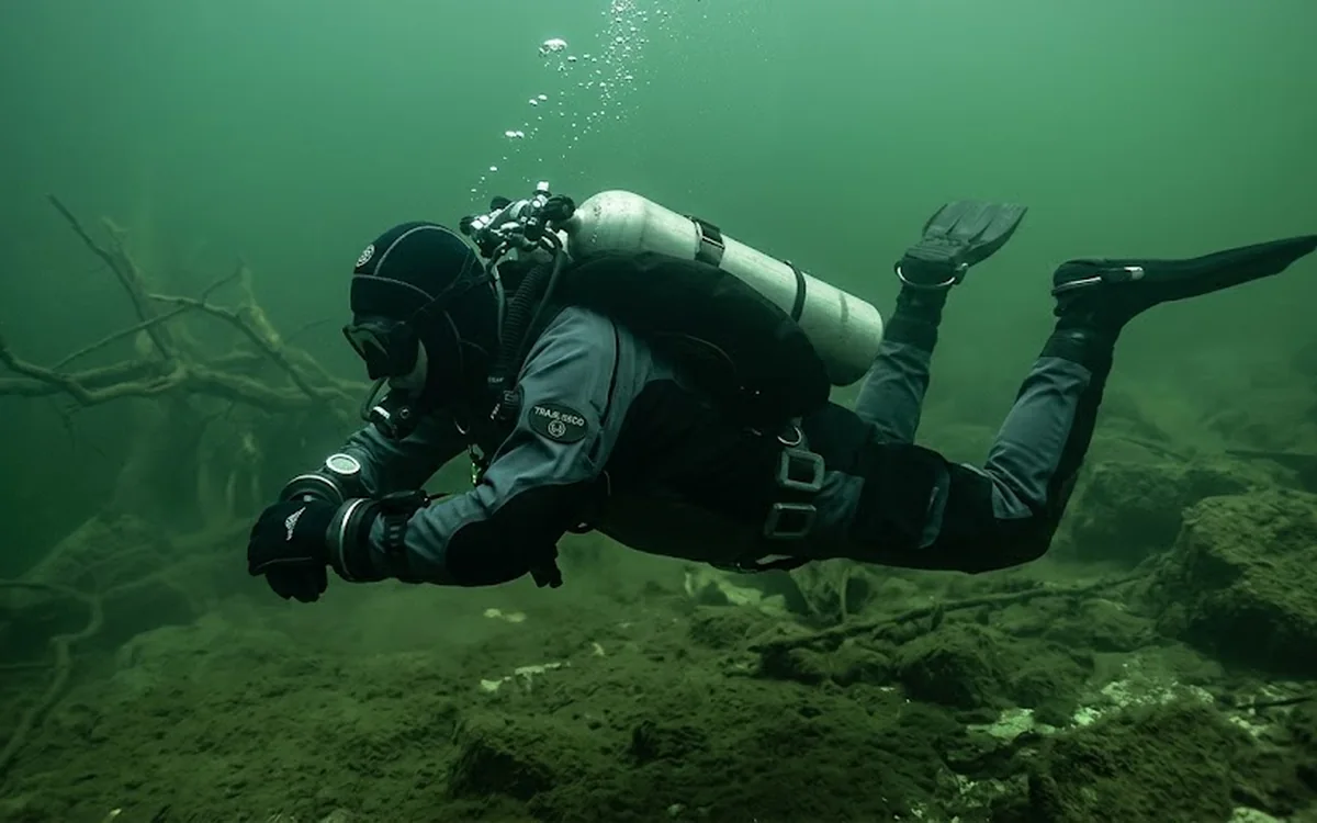Curso de Traje Seco (Dry Suit) FAAS/CMAS